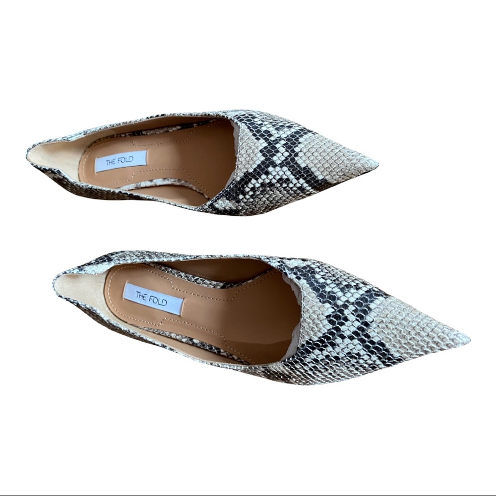 The Fold Snake Embossed Leather Flat Shoes. Size 5.5. Brand new. Gorgeous.